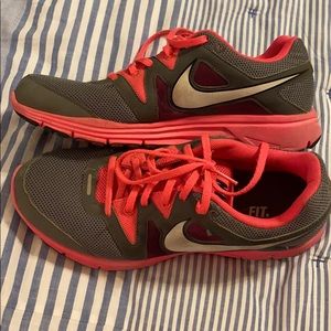 Nike lunarfly 3 shoes